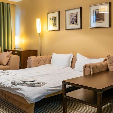Best Western Plus Olives City Hotel - Free Pool & Parking Σόφια Εξωτερικό φωτογραφία