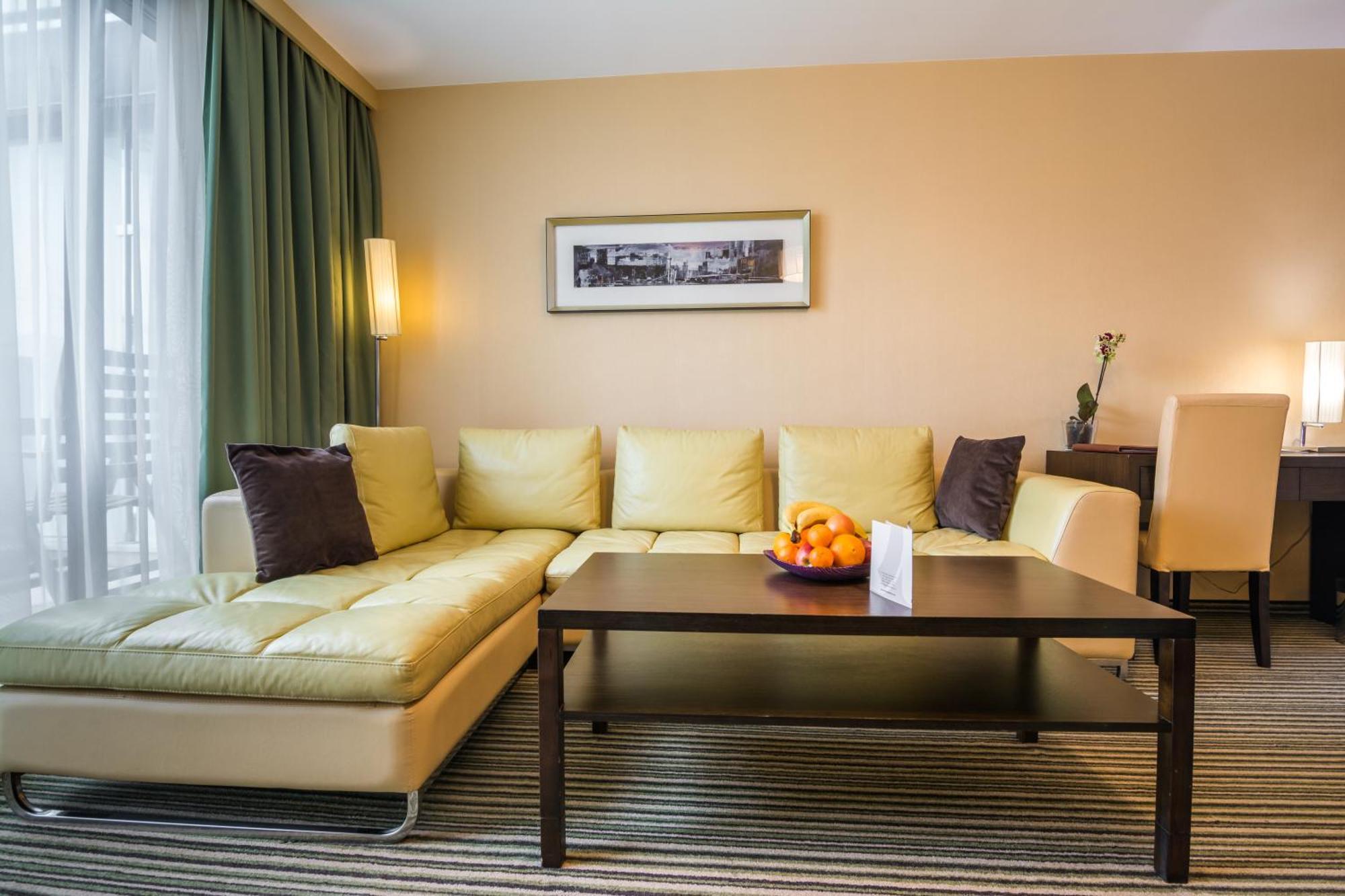 Best Western Plus Olives City Hotel - Free Pool & Parking Σόφια Εξωτερικό φωτογραφία