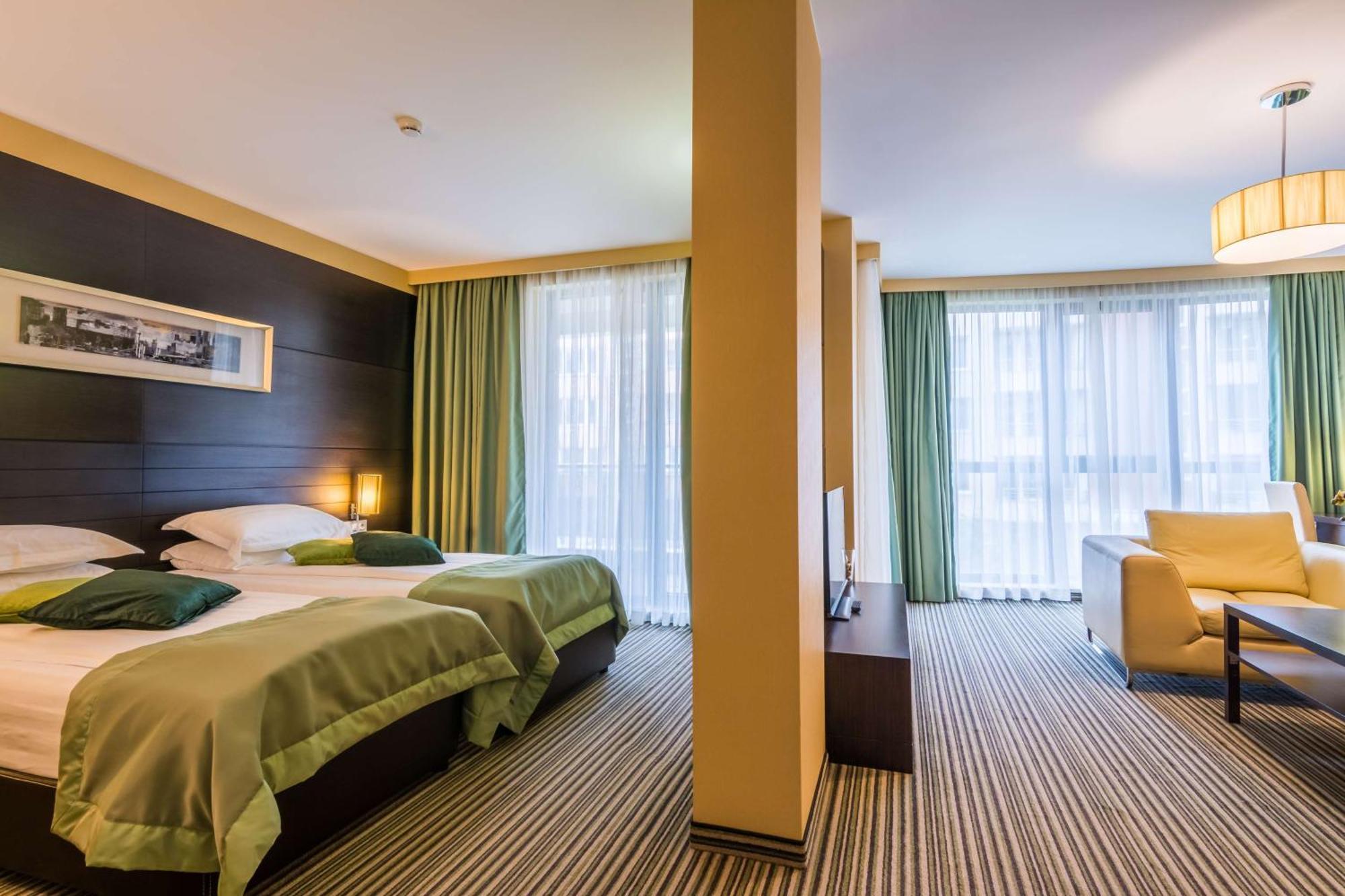 Best Western Plus Olives City Hotel - Free Pool & Parking Σόφια Εξωτερικό φωτογραφία