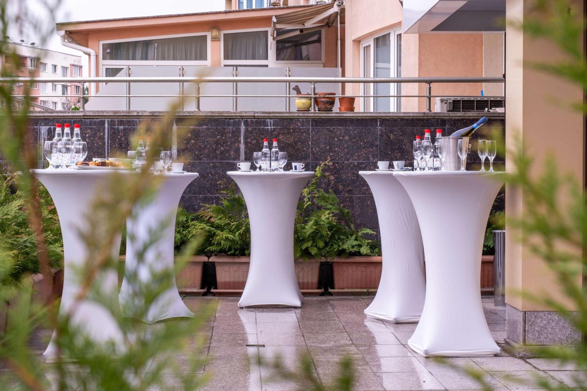 Best Western Plus Olives City Hotel - Free Pool & Parking Σόφια Εξωτερικό φωτογραφία
